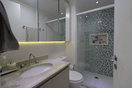 Apartamento à venda com 65m², 2 quartos e 1 vagaBanheiro Social