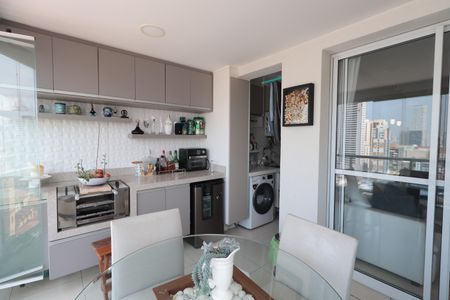 Apartamento à venda com 65m², 2 quartos e 1 vagaSacada