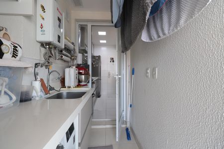 Apartamento à venda com 65m², 2 quartos e 1 vagaÁrea de Serviço