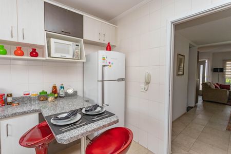 Casa de condomínio à venda com 216m², 3 quartos e 2 vagas Casa de condomínio à venda com 216m², 3 quartos e 2 vagasCozinha