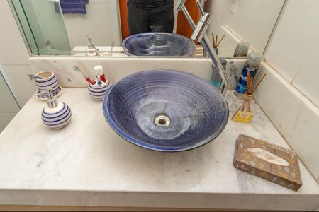 Casa de condomínio à venda com 216m², 3 quartos e 2 vagas Casa de condomínio à venda com 216m², 3 quartos e 2 vagasBanheiro da suíte