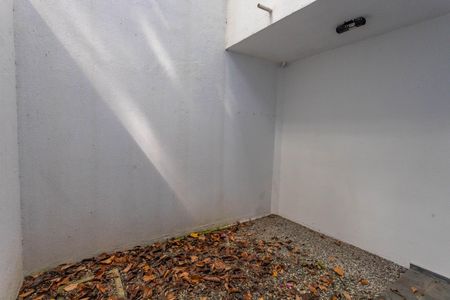 Casa de condomínio à venda com 215m², 3 quartos e 2 vagasÁrea externa