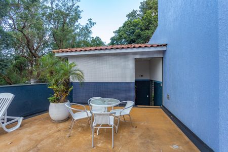 Casa de condomínio à venda com 215m², 3 quartos e 2 vagasÁrea comum