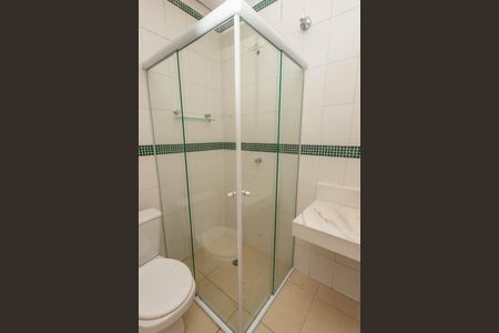 Casa de condomínio à venda com 215m², 3 quartos e 2 vagasBanheiro social