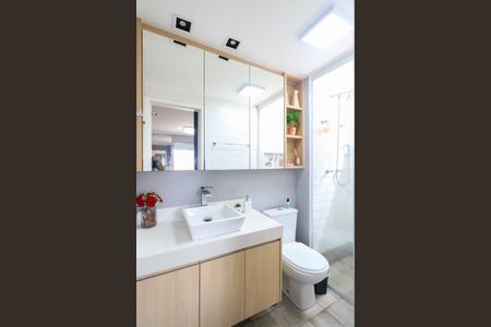 Apartamento à venda com 106m², 3 quartos e 2 vagasBanheiro da Suíte