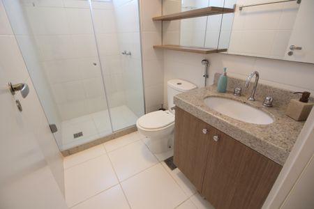 Apartamento à venda com 80m², 2 quartos e 1 vagaBanheiro Social