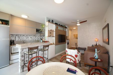 Apartamento à venda com 80m², 2 quartos e 1 vagaSala