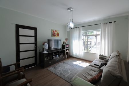 Casa à venda com 202m², 3 quartos e 4 vagasSala