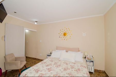 Casa à venda com 200m², 3 quartos e 2 vagas Casa à venda com 200m², 3 quartos e 2 vagasSuíte 3