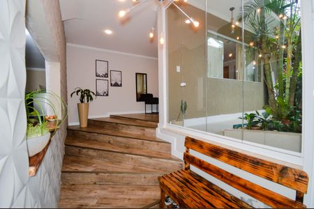 Casa à venda com 200m², 3 quartos e 2 vagas Casa à venda com 200m², 3 quartos e 2 vagasEntrada da Sala