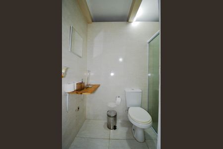 Casa à venda com 200m², 3 quartos e 2 vagas Casa à venda com 200m², 3 quartos e 2 vagasBanheiro da Suíte 1