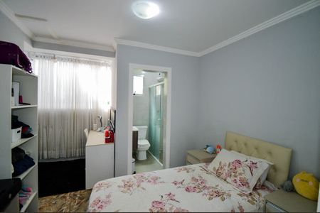 Casa à venda com 200m², 3 quartos e 2 vagas Casa à venda com 200m², 3 quartos e 2 vagasSuíte 2