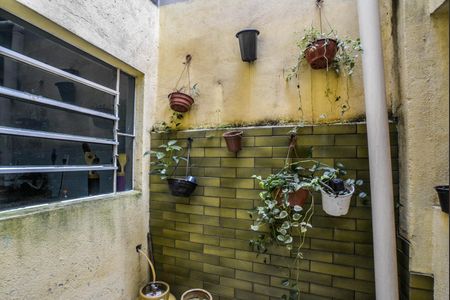 Casa à venda com 166m², 3 quartos e 2 vagas Casa à venda com 166m², 3 quartos e 2 vagasSala