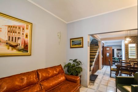 Casa à venda com 166m², 3 quartos e 2 vagas Casa à venda com 166m², 3 quartos e 2 vagasSala