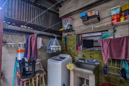 Casa à venda com 166m², 3 quartos e 2 vagas Casa à venda com 166m², 3 quartos e 2 vagasÁrea de Serviço