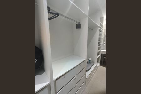 Apartamento à venda com 172m², 3 quartos e 2 vagasQuarto 3