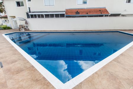 Casa de condomínio à venda com 97m², 3 quartos e 1 vaga Casa de condomínio à venda com 97m², 3 quartos e 1 vagaPiscina