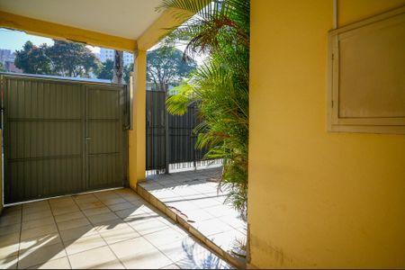 Casa à venda com 195m², 3 quartos e 2 vagas Casa à venda com 195m², 3 quartos e 2 vagasGaragem