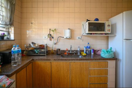 Casa à venda com 195m², 3 quartos e 2 vagas Casa à venda com 195m², 3 quartos e 2 vagasCozinha