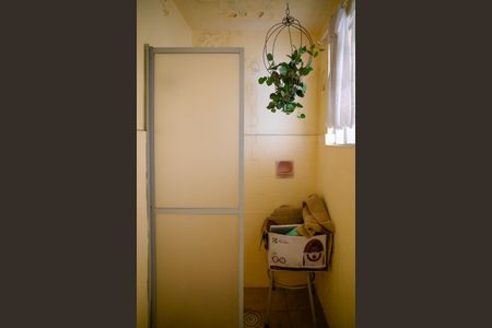 Casa à venda com 195m², 3 quartos e 2 vagas Casa à venda com 195m², 3 quartos e 2 vagasBanheiro de Serviço