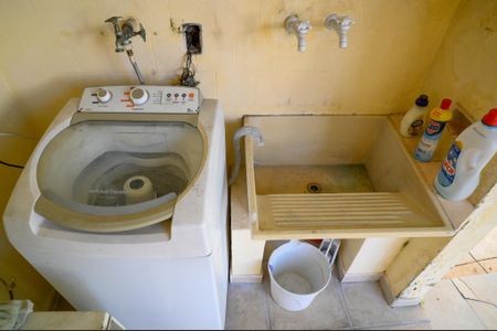 Casa à venda com 195m², 3 quartos e 2 vagas Casa à venda com 195m², 3 quartos e 2 vagasÁrea de Serviço