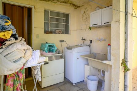 Casa à venda com 195m², 3 quartos e 2 vagas Casa à venda com 195m², 3 quartos e 2 vagasÁrea de Serviço