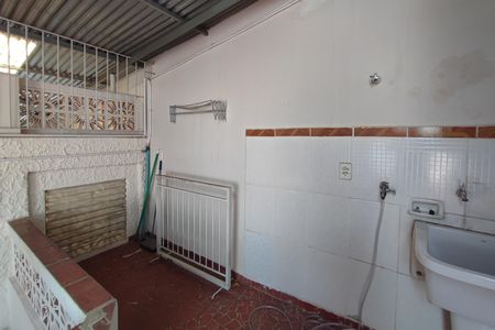 Casa à venda com 142m², 4 quartos e 2 vagasÁrea de Serviço