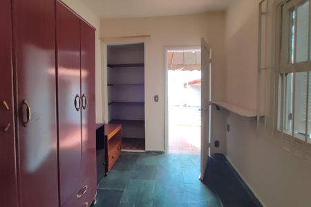 Casa à venda com 142m², 4 quartos e 2 vagasEdícula - Quarto