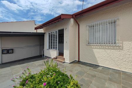 Casa à venda com 142m², 4 quartos e 2 vagasQuintal - Garagem