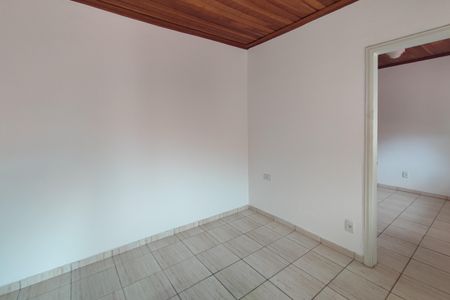 Casa à venda com 142m², 4 quartos e 2 vagasEdícula - Sala