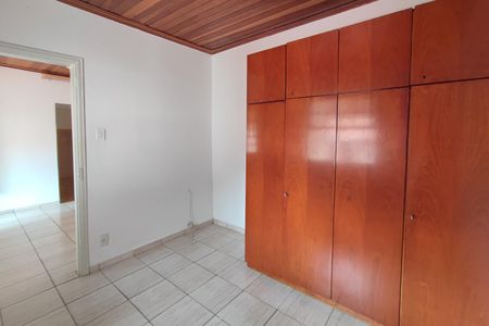 Casa à venda com 142m², 4 quartos e 2 vagasEdícula - Quarto 2