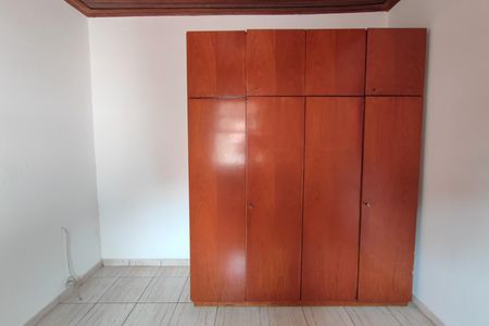 Casa à venda com 142m², 4 quartos e 2 vagasEdícula - Quarto 2