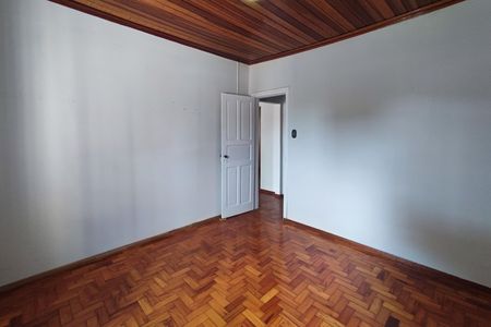 Casa à venda com 142m², 4 quartos e 2 vagasQuarto 1