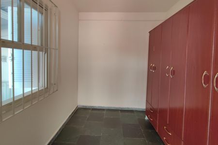 Casa à venda com 142m², 4 quartos e 2 vagasEdícula - Quarto