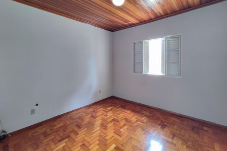 Casa à venda com 142m², 4 quartos e 2 vagasQuarto 1