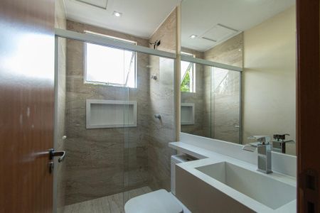 Apartamento para alugar com 90m², 2 quartos e 1 vaga Apartamento para alugar com 90m², 2 quartos e 1 vagaBanheiro