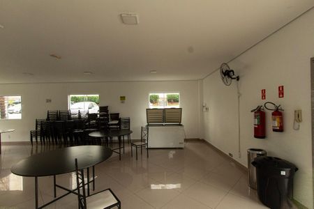 Apartamento para alugar com 90m², 2 quartos e 1 vaga Apartamento para alugar com 90m², 2 quartos e 1 vagaÁrea comum - Salão de festas