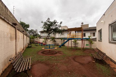 Apartamento para alugar com 90m², 2 quartos e 1 vaga Apartamento para alugar com 90m², 2 quartos e 1 vagaÁrea comum - Playground