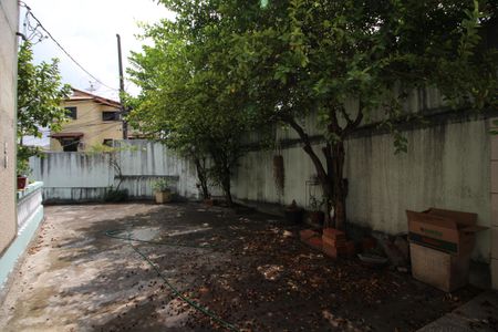 Apartamento à venda com 100m², 2 quartos e 2 vagasChurrasqueira