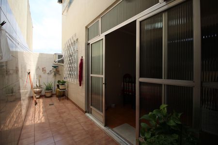 Apartamento à venda com 100m², 2 quartos e 2 vagasÁrea Externa