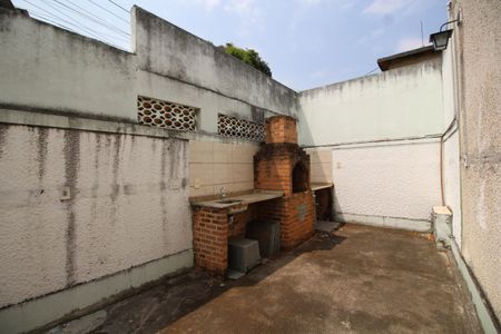 Apartamento à venda com 100m², 2 quartos e 2 vagasChurrasqueira