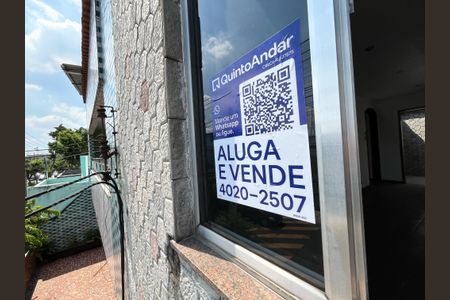 Casa para alugar com 120m², 2 quartos e 1 vagaFachada + Placa