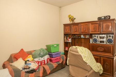 Casa à venda com 250m², 4 quartos e 3 vagasSala