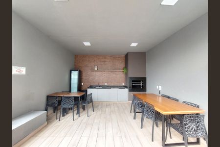 Apartamento para alugar com 48m², 2 quartos e 1 vaga Apartamento para alugar com 48m², 2 quartos e 1 vagaÁrea comum - Churrasqueira 2