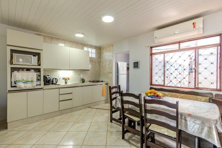 Casa para alugar com 60m², 2 quartos e 3 vagasCozinha