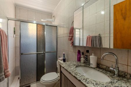 Casa para alugar com 60m², 2 quartos e 3 vagasBanheiro
