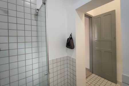 Casa para alugar com 250m², 3 quartos e 1 vaga Casa para alugar com 250m², 3 quartos e 1 vagaBanheiro