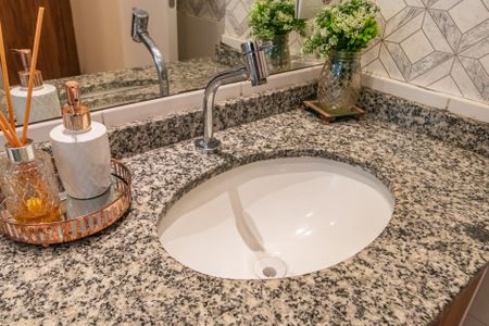 Apartamento à venda com 85m², 2 quartos e 2 vagasSuíte Banheiro