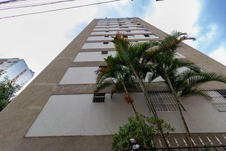 Apartamento à venda com 93m², 3 quartos e 1 vaga Apartamento à venda com 93m², 3 quartos e 1 vagaFachada