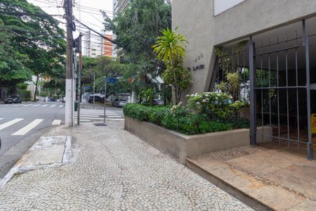 Apartamento à venda com 93m², 3 quartos e 1 vaga Apartamento à venda com 93m², 3 quartos e 1 vagaFachada